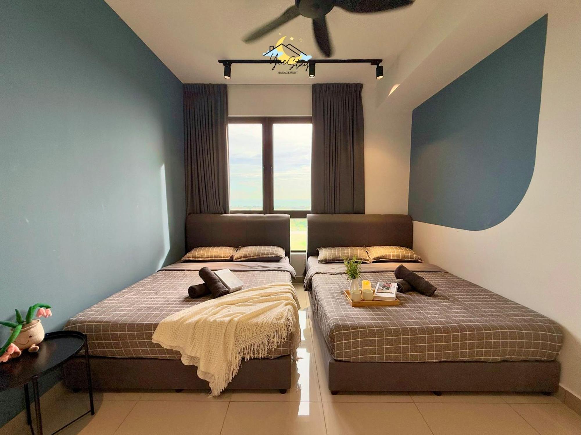 Seaview Poolview Cityview Baliresidence Video Game 5Minjonker Malacca Exteriör bild